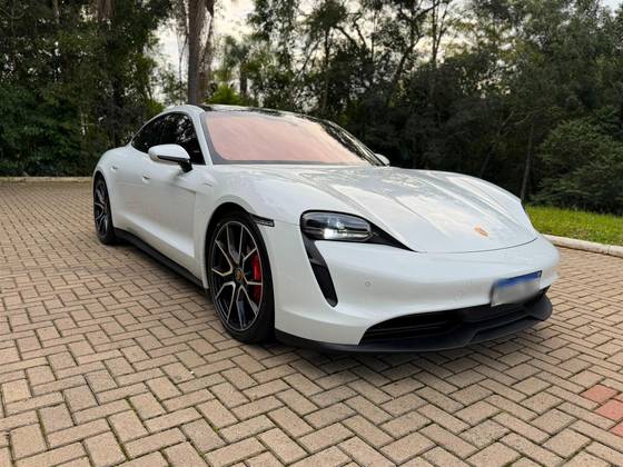 PORSCHE TAYCAN 4S ELÉTRICO PORSCHE TAYCAN 4S ELÉTRICO